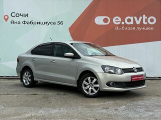 2013 Volkswagen Polo V, серебристый, 829000 рублей, вид 3