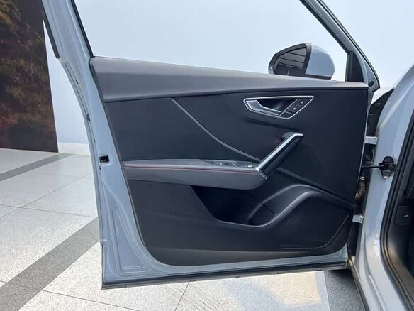 2022 Audi Q2 35 TFSI I Рестайлинг, серебристый - вид 27