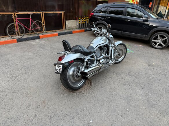 2003 Harley-Davidson V-Rod, серебристый, 800000 рублей - вид 2