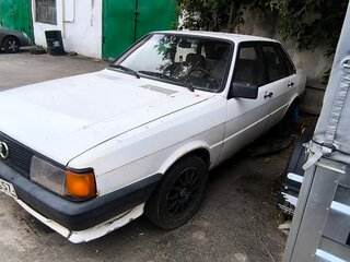 1985 Audi 80 III (B2), белый, 65000 рублей, вид 1