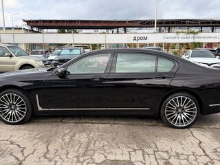 2017 BMW 7 серии Long M760Li xDrive VI (G11/G12), коричневый, 4950000 рублей, вид 4