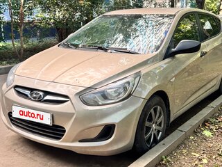 2011 Hyundai Solaris I, бежевый, 600000 рублей, вид 1
