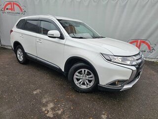 2018 Mitsubishi Outlander III Рестайлинг 2, белый, 1775000 рублей, вид 1