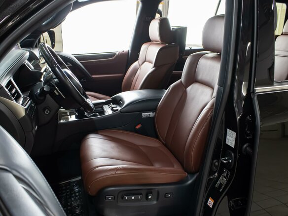2018 Lexus LX 570 III Рестайлинг 2, чёрный, 9400000 рублей - вид 7