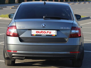 2018 Skoda Octavia III (A7) Рестайлинг, серый, 1700000 рублей, вид 5