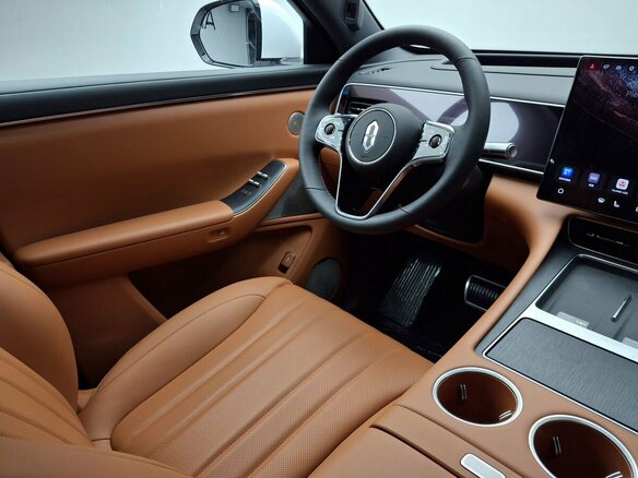 2026 Aito M7 53.4 kWh II, белый, 9990000 рублей - вид 8