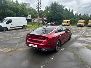 2021 Kia K5 III, красный, 2450000 рублей, вид 3