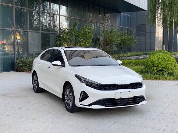 2021 Kia K3 II (China Market), белый - вид 2
