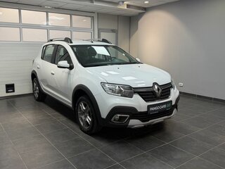 2020 Renault Sandero Stepway II Рестайлинг, белый, 1188000 рублей, вид 3