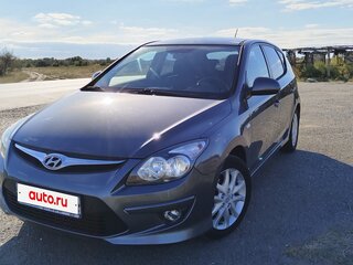 2010 Hyundai i30 I Рестайлинг, серый, 700000 рублей, вид 3