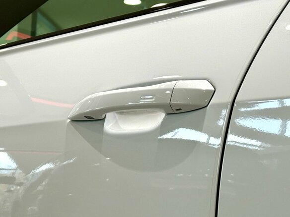 2024 Audi A6 45 TFSI V (C8) Рестайлинг, белый, 6870000 рублей - вид 12