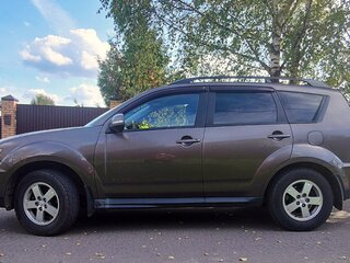 2011 Mitsubishi Outlander II Рестайлинг, коричневый, 800000 рублей, вид 5