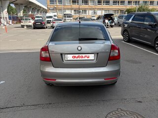 2010 Skoda Octavia II (A5) Рестайлинг, серый, 550000 рублей, вид 4