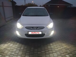 2012 Hyundai Solaris I, белый, 620000 рублей, вид 3