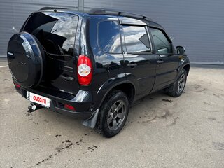 2018 Chevrolet Niva I Рестайлинг, чёрный, 765000 рублей, вид 4