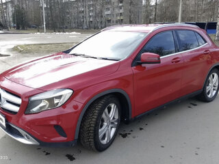 2014 Mercedes-Benz GLA 180 I (X156), красный, 1300000 рублей, вид 3