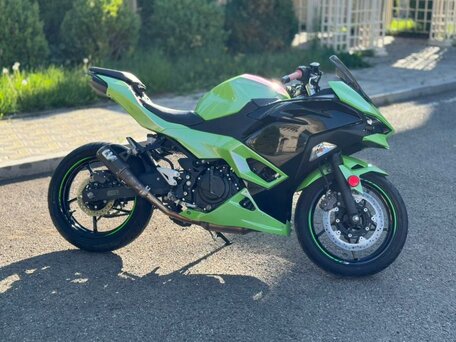 2024 Kawasaki Ninja 500, зелёный, 670000 рублей, вид 2