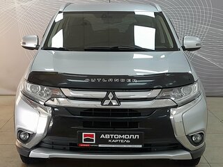 2016 Mitsubishi Outlander III Рестайлинг 2, серебристый, 1733000 рублей, вид 3