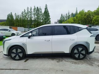 2024 Aion Y Plus 61.7 kWh, белый, 1489999 рублей, вид 4