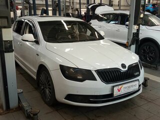 2014 Skoda Superb II Рестайлинг, белый, 880000 рублей, вид 2