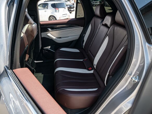 2022 Geely Monjaro (Xingyue L) I, серый - вид 8