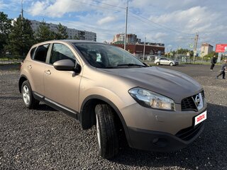 2010 Nissan Qashqai I Рестайлинг, бежевый, 800000 рублей, вид 2