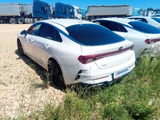 2021 Kia K5 III, белый, 1535000 рублей, вид 4