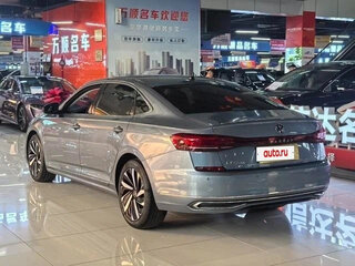 2022 Volkswagen Passat (North America and China) II (China Market) Рестайлинг, серебристый, 1580000 рублей, вид 4