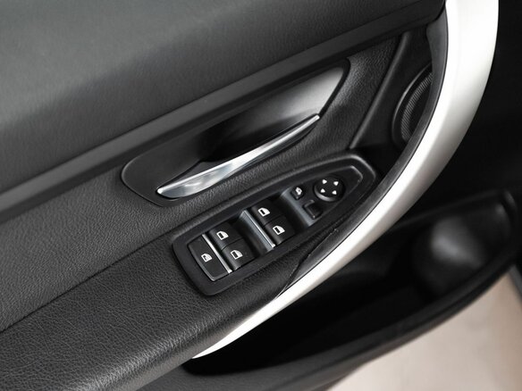 2017 BMW 3 серии 318i VI (F3x) Рестайлинг, синий, 2099000 рублей - вид 7