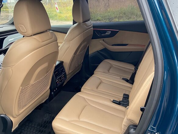 2021 Audi Q7 45 TDI II (4M) Рестайлинг, синий, 6600000 рублей - вид 3