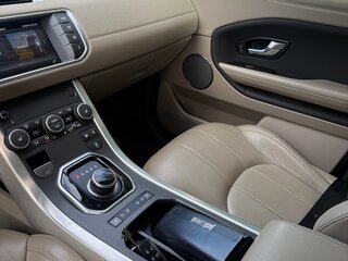2018 Land Rover Range Rover Evoque I Рестайлинг, бежевый, 3000000 рублей, вид 5