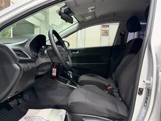 2019 Hyundai Solaris II, серебристый, 1378000 рублей, вид 5