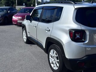 2020 Jeep Renegade I Рестайлинг, серебристый, 2100000 рублей, вид 3