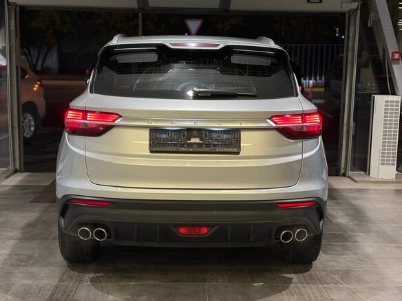 2022 Geely Coolray I, серебристый, 1450000 рублей - вид 3