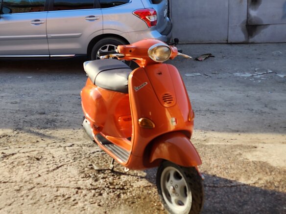1997 Vespa ET4, оранжевый, 150000 рублей