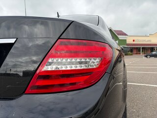2011 Mercedes-Benz C-Класс 180 III (W204) Рестайлинг, чёрный, 1270000 рублей, вид 3