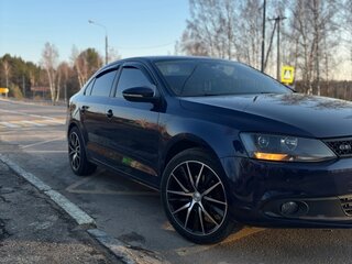 2011 Volkswagen Jetta VI, синий, 990000 рублей, вид 1