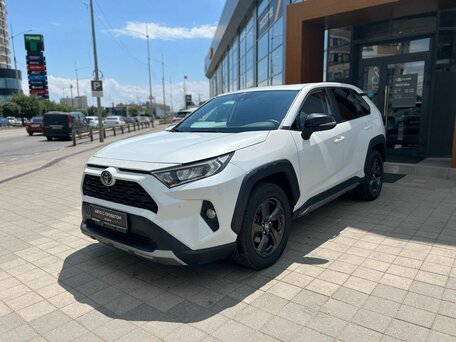 Toyota RAV4 V (XA50)