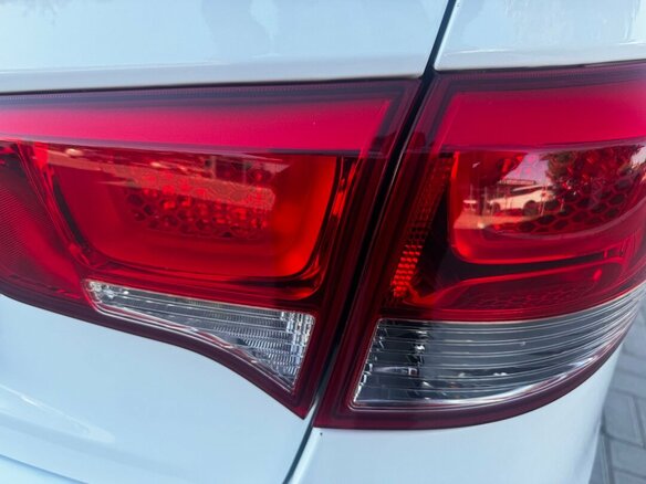 2015 Kia Rio III Рестайлинг, белый, 949900 рублей - вид 10