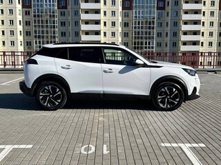 2021 Peugeot 2008 8AT II, белый, 1730781 рублей, вид 4