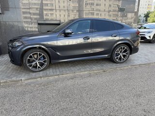 2021 BMW X6 30d III (G06), серый, 10500000 рублей, вид 3