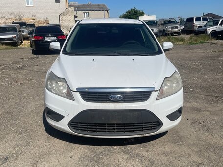 2011 Ford Focus II Рестайлинг, белый, 360000 рублей, вид 2