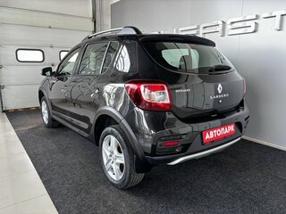 2017 Renault Sandero Stepway II, чёрный, 1139000 рублей, вид 5