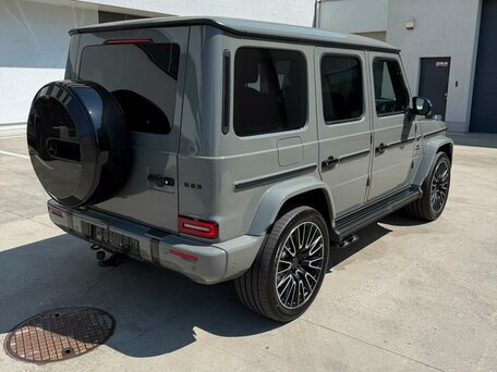 2026 Mercedes-Benz G-Класс AMG 63 AMG II (W465) Рестайлинг, серый, 30350000 рублей, вид 2