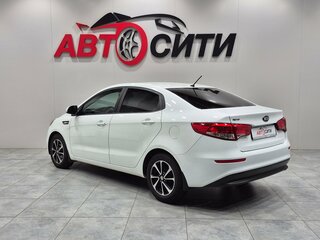 2016 Kia Rio III Рестайлинг, белый, 1161000 рублей, вид 5