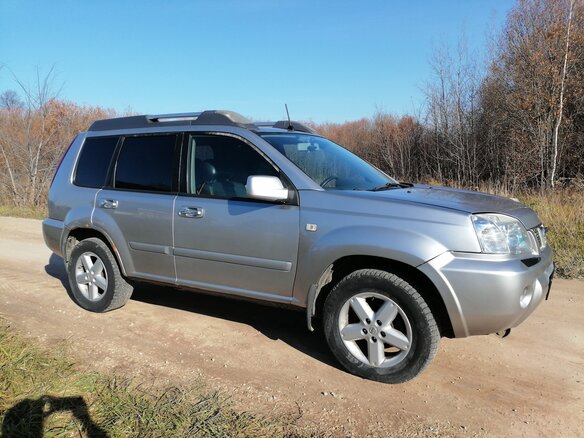 2005 Nissan X-Trail I Рестайлинг, серебристый, 465000 рублей - вид 3