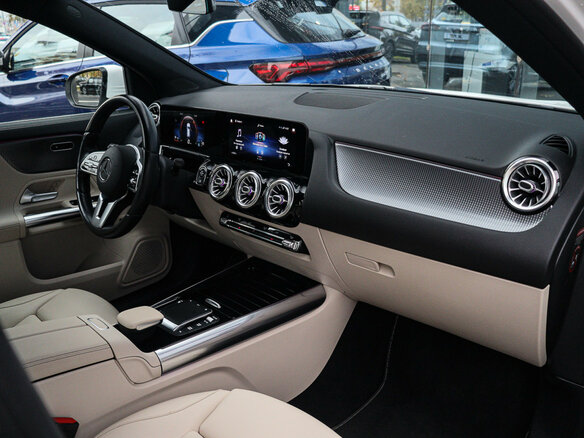 2020 Mercedes-Benz GLA 250 II (H247), белый, 3470000 рублей - вид 6