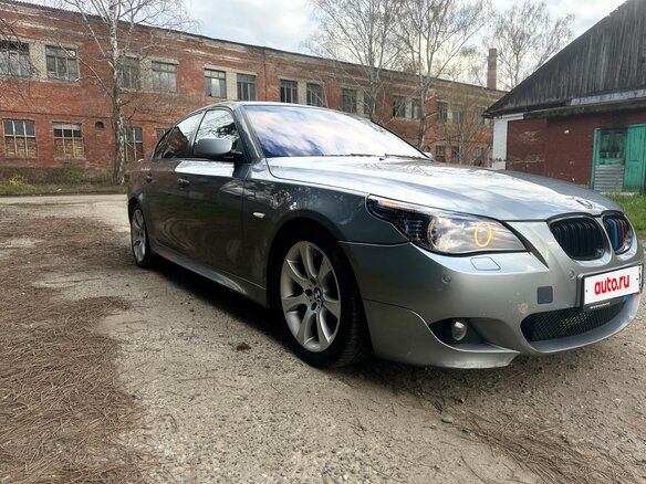 2003 BMW 5 серии 530i V (E60/E61), серый, 1150000 рублей - вид 3