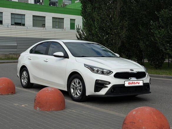 2020 Kia K3 II, белый, 1850000 рублей - вид 1