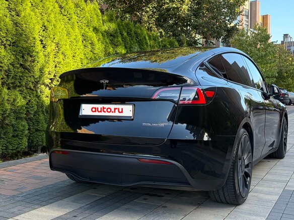 2023 Tesla Model Y Performance I, чёрный - вид 2
